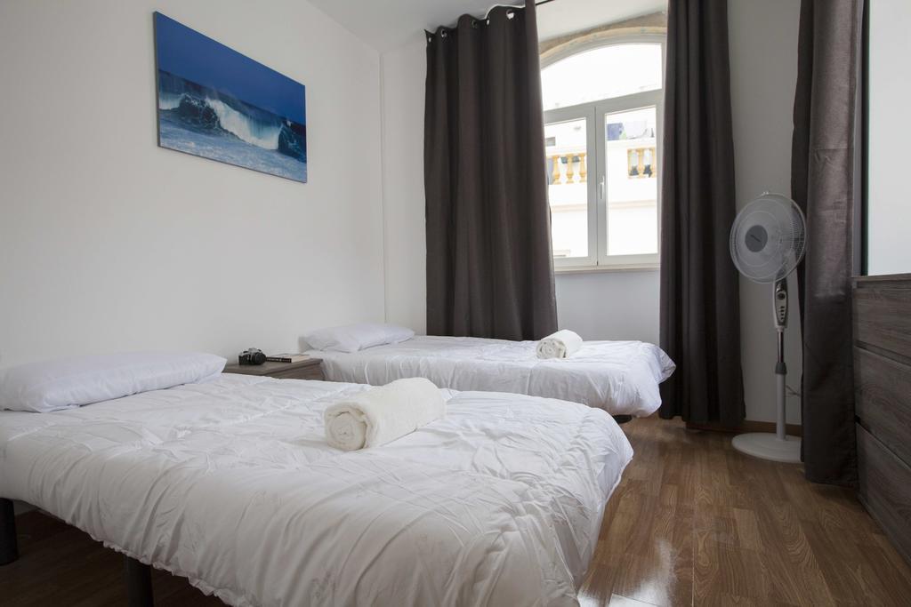 Guest House First Floor Lagos Exterior foto